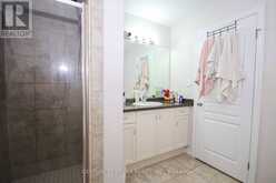 19 ENGLAND TERRACE | Hamilton Ontario | Slide Image Thirteen