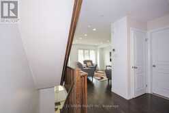 19 ENGLAND TERRACE | Hamilton Ontario | Slide Image Seventeen