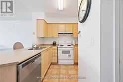 909 - 23 ONEIDA CRESCENT | Richmond Hill Ontario | Slide Image Six