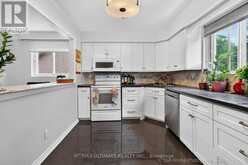 146 BEAVERBROOK COURT | Toronto Ontario | Slide Image Eight