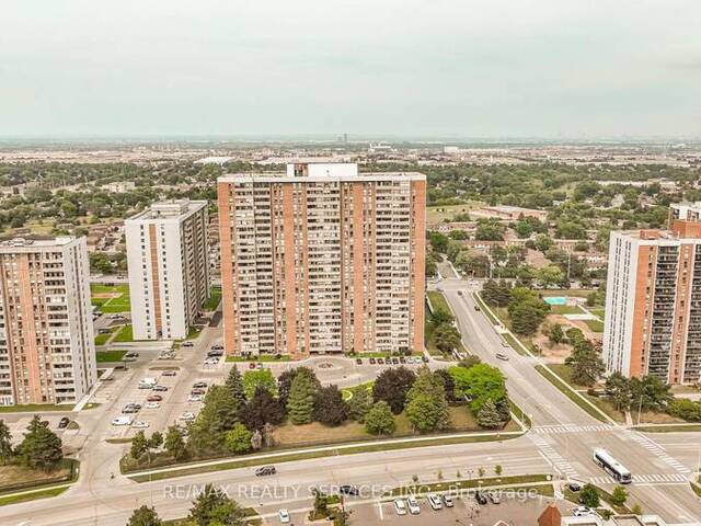 2102 - 18 KNIGHTSBRIDGE ROAD Brampton Ontario, L6T 3X5 - 3 Bedrooms Condo For Sale