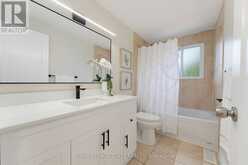 32 SILVERVINE DRIVE | Hamilton Ontario | Slide Image Fifteen