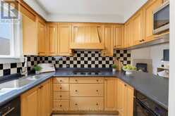 32 SILVERVINE DRIVE | Hamilton Ontario | Slide Image Nine