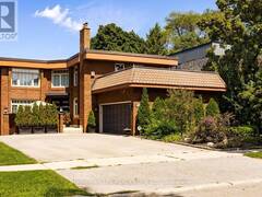 92 PRUE AVENUE Toronto Ontario, M6B 1R5