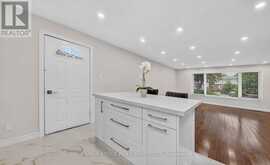 30 SCARBORO AVENUE | Toronto Ontario | Slide Image Nine