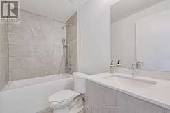124 - 2 DAVID EYER ROAD | Richmond Hill Ontario | Slide Image Fifteen
