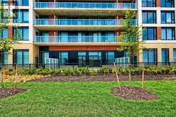 124 - 2 DAVID EYER ROAD | Richmond Hill Ontario | Slide Image Eight