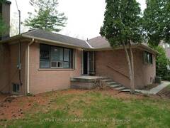 394 MAPLEHURST AVENUE Oakville Ontario, L6L 4Y6