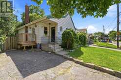 61 GLENMOUNT AVENUE | Hamilton Ontario | Slide Image Four
