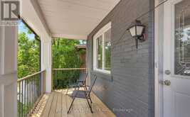 8 FAIRGLEN CRESCENT | Toronto Ontario | Slide Image Three