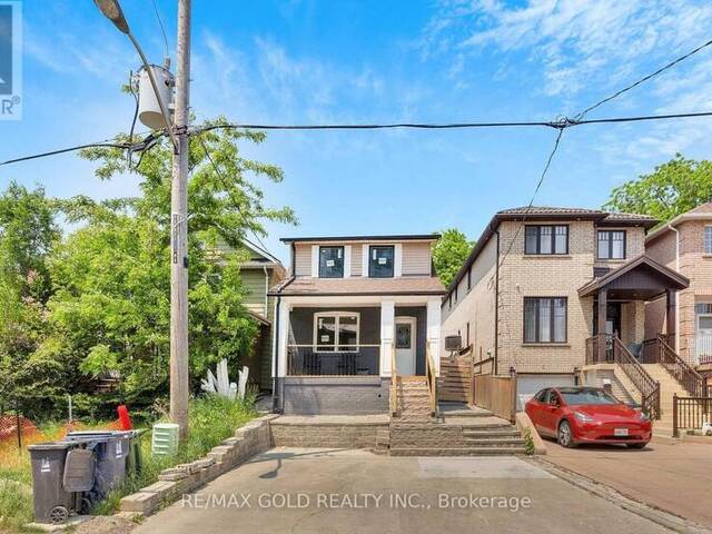 8 FAIRGLEN CRESCENT Toronto Ontario, M9N 1S2 - 3 Bedrooms Home For Sale