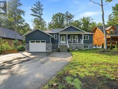 48 NICOLE BOULEVARD Tiny Ontario, L0L 2T0