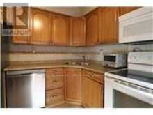 35 BARONS AVENUE S | Hamilton Ontario | Slide Image Ten