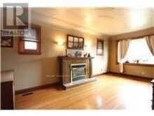 35 BARONS AVENUE S | Hamilton Ontario | Slide Image Six