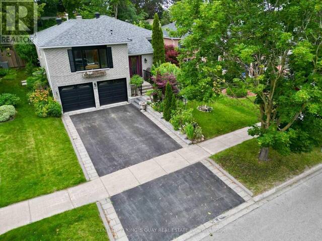 40 STONEHILL BOULEVARD East Gwillimbury Ontario, L9N 1E3 - 5 Bedrooms Home For Sale