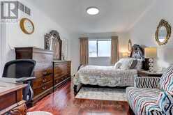 16 PAT BROOKS TERRACE | Toronto Ontario | Slide Image Thirty