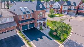 14 CLARINET LANE | Whitchurch-Stouffville Ontario | Slide Image Two