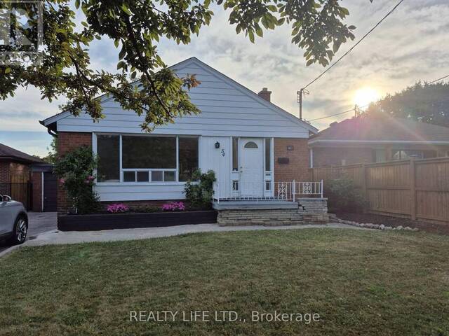 54 GARSIDE CRESCENT Toronto Ontario, M6M 2Z6 - 4 Bedrooms Home For Sale