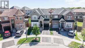 19 BELLOTTI CRESCENT | Ajax Ontario | Slide Image Two