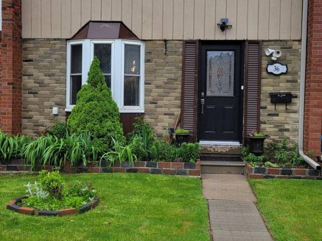 36 - 900 CENTRAL PARK DRIVE Brampton Ontario, L6S 3J6 - 6 Bedrooms Condo For Sale
