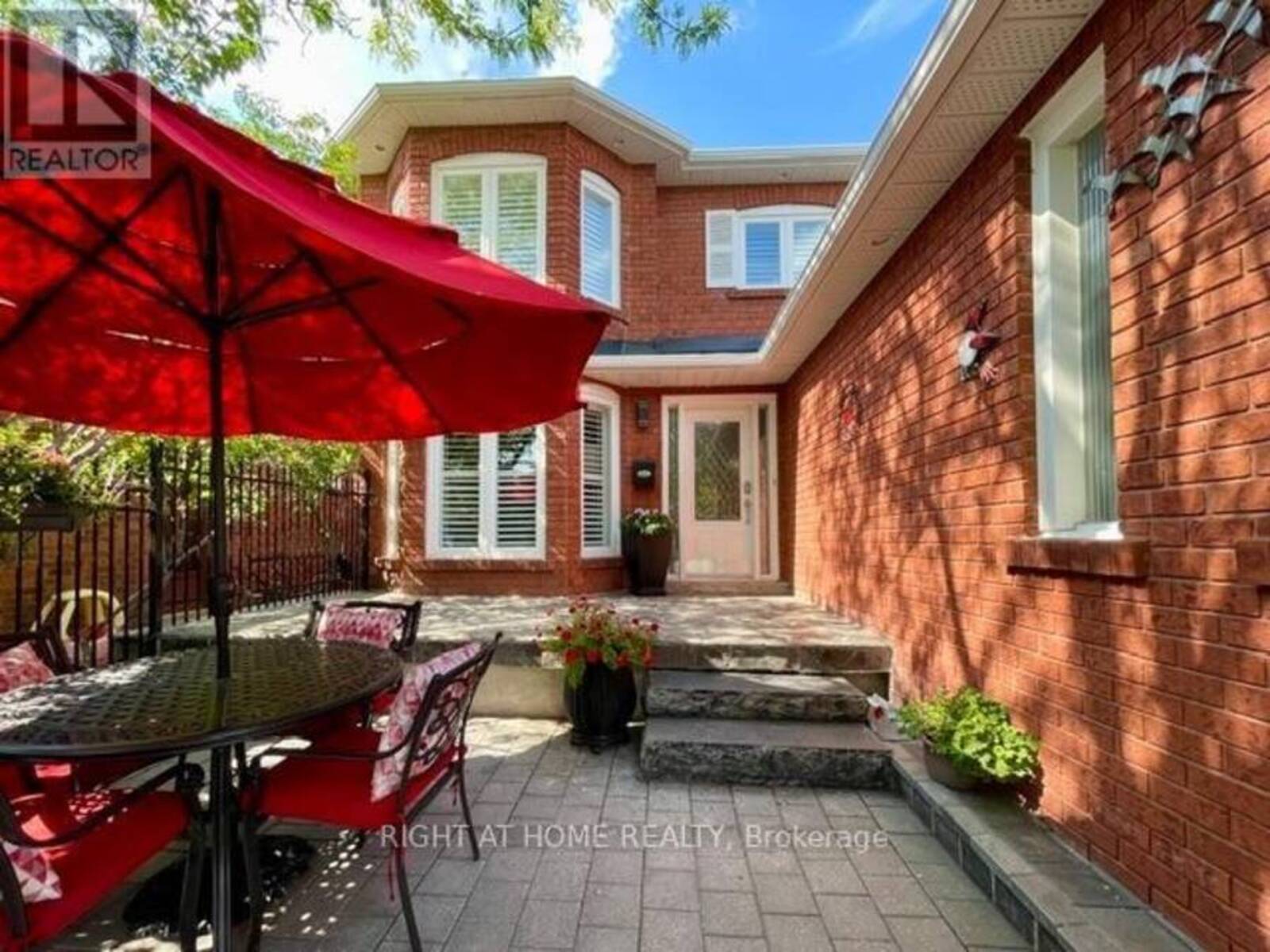 70 BELLONA STREET, Vaughan, Ontario L4L 6R4