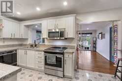 37 LAURENTIAN DRIVE S | London Ontario | Slide Image Eight