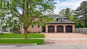 20 BLAINE DRIVE | Toronto Ontario | Slide Image Three