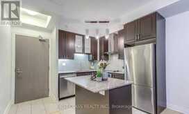 1509 - 9090 YONGE STREET | Richmond Hill Ontario | Slide Image Three