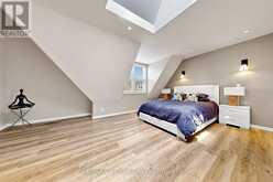 732 - 75 WELDRICK ROAD E | Richmond Hill Ontario | Slide Image Thirteen