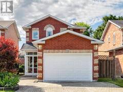 72 DUNSMORE CRESCENT Richmond Hill Ontario, L4C 0C5