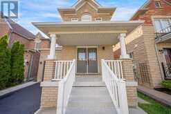7 PENBRIDGE CIRCLE | Brampton Ontario | Slide Image Four