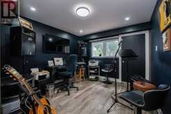 48 HIGHCASTLE ROAD | Toronto Ontario | Slide Image Thirty-one