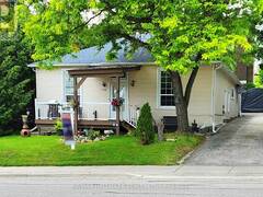 178 BARRIE STREET Bradford West Gwillimbury Ontario, L3Z 1R6