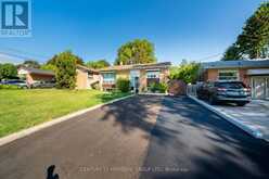 417 PALISER CRESCENT S | Richmond Hill Ontario | Slide Image Four