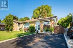 417 PALISER CRESCENT S | Richmond Hill Ontario | Slide Image Five