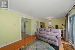 71 DOGWOOD CRESCENT | Toronto Ontario | Slide Image Twelve
