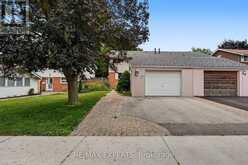 71 DOGWOOD CRESCENT | Toronto Ontario | Slide Image Two