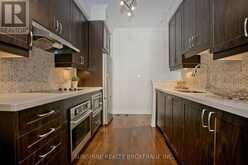 12 - 20 HARGRAVE LANE | Toronto Ontario | Slide Image Thirteen