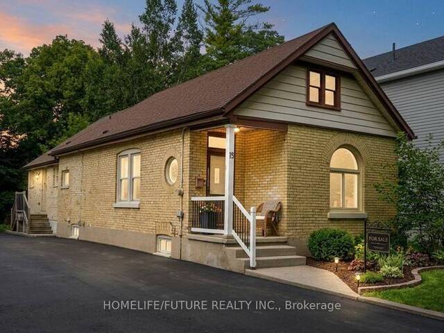15 CHARLES STREET London Ontario, N6H 1H1 - 5 Bedrooms Home For Sale