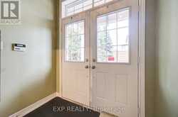 25 SUTCLIFF LANE | Halton Hills Ontario | Slide Image Eight