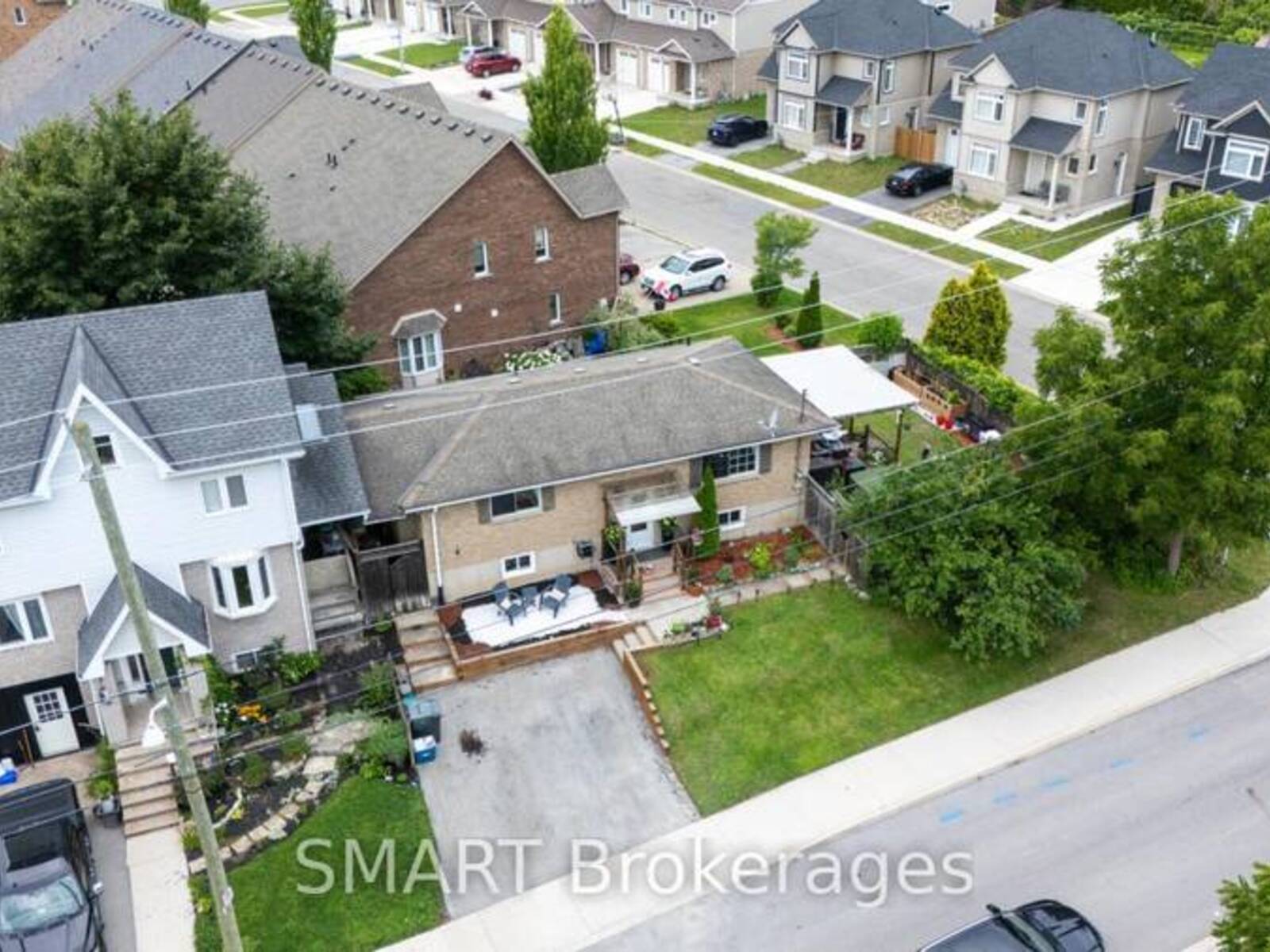 23 MOFFATT STREET, St. Catharines, Ontario L2P 2L4