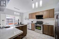 23 HORN STREET | Whitchurch-Stouffville Ontario | Slide Image Eleven
