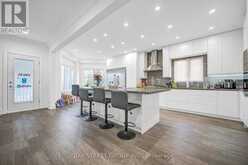 231 SHAFTSBURY AVENUE N | Richmond Hill Ontario | Slide Image Eleven