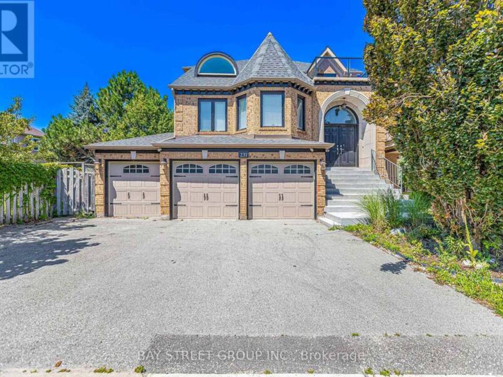 231 SHAFTSBURY AVENUE N, Richmond Hill, Ontario L4C 0E8