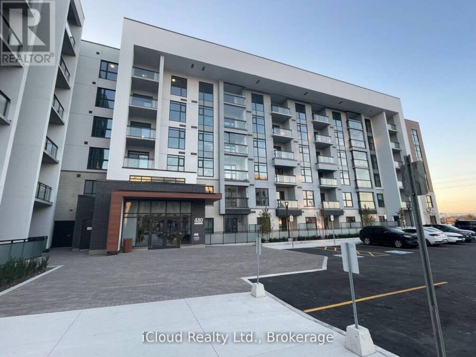 319 - 470 GORDON KRANTZ AVENUE, Milton, Ontario L9E 1Z3