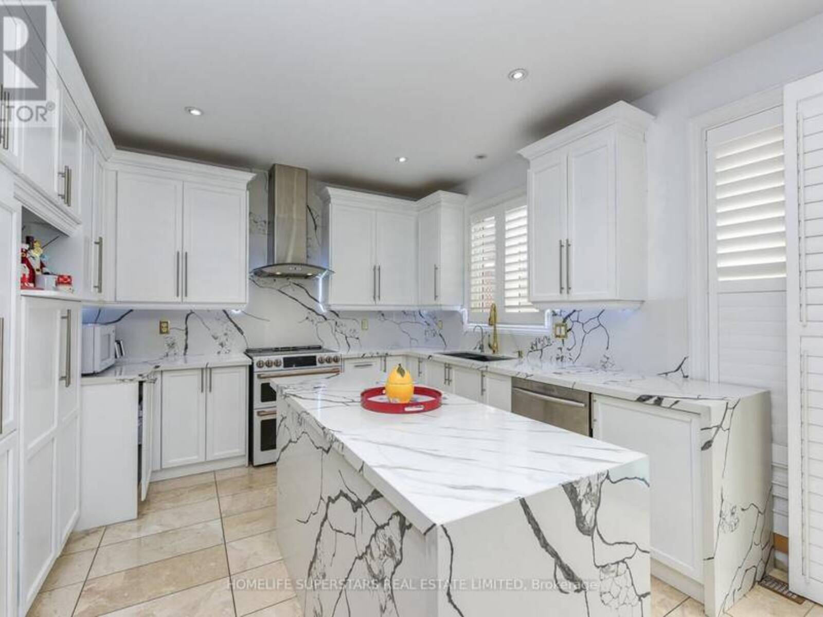 36 LUCKY LANE, Brampton, Ontario L6R 3M3
