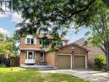 60 INGLEBOROUGH COURT | Markham Ontario | Slide Image Three