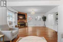 55 ATTRIDGE DRIVE | Aurora Ontario | Slide Image Four