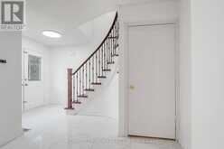 55 ATTRIDGE DRIVE | Aurora Ontario | Slide Image Nine