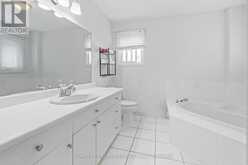 55 ATTRIDGE DRIVE | Aurora Ontario | Slide Image Seventeen